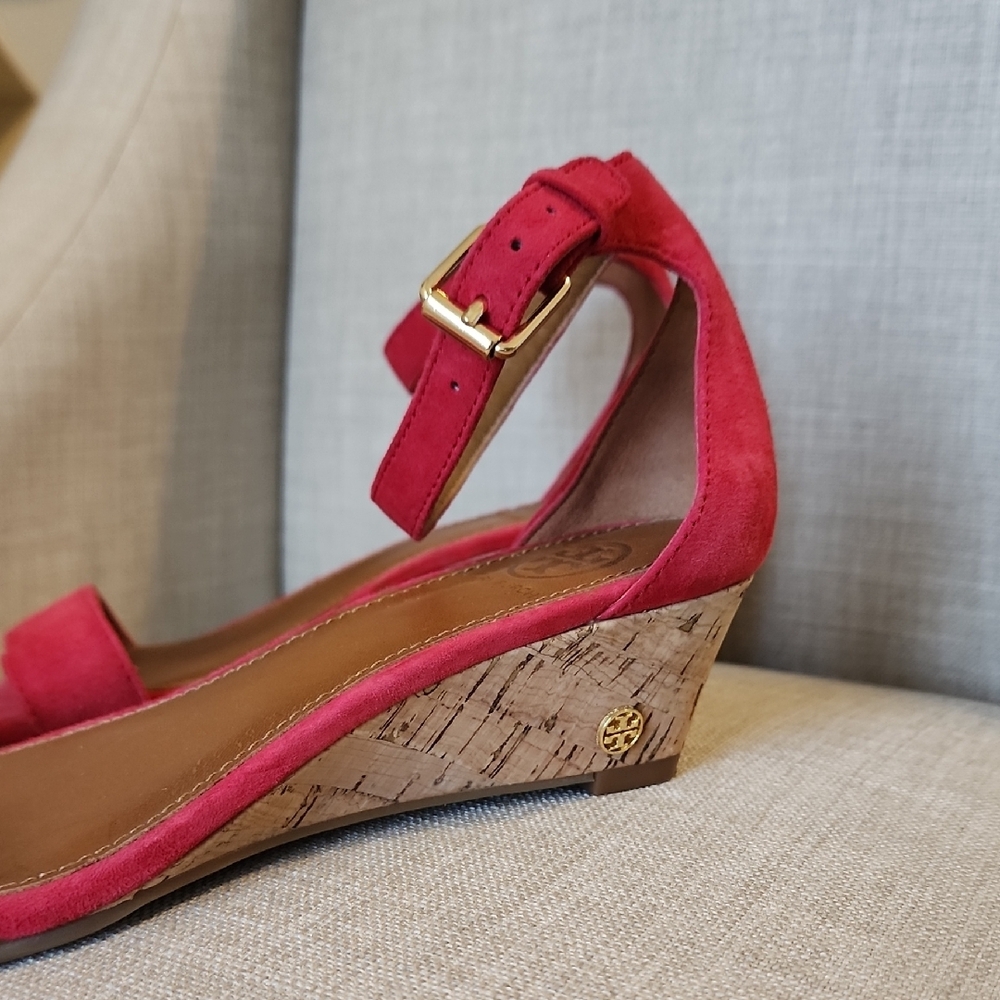 Tory Burch Savannah Wedge Red Suede Sandal Size 7.5 - Picture 3 of 7